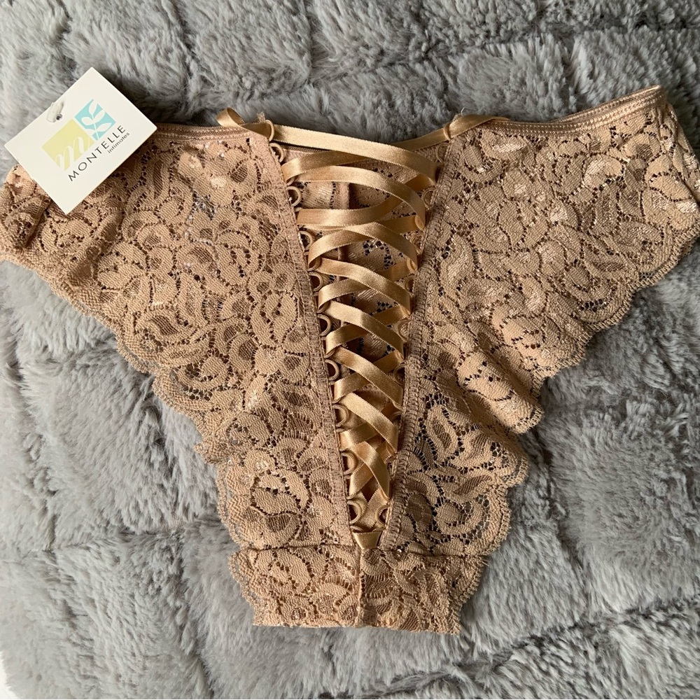 NWT LACE PANTY WITH BACK LACE-UP / BIKINI BRIEF /NUDE / SMALL